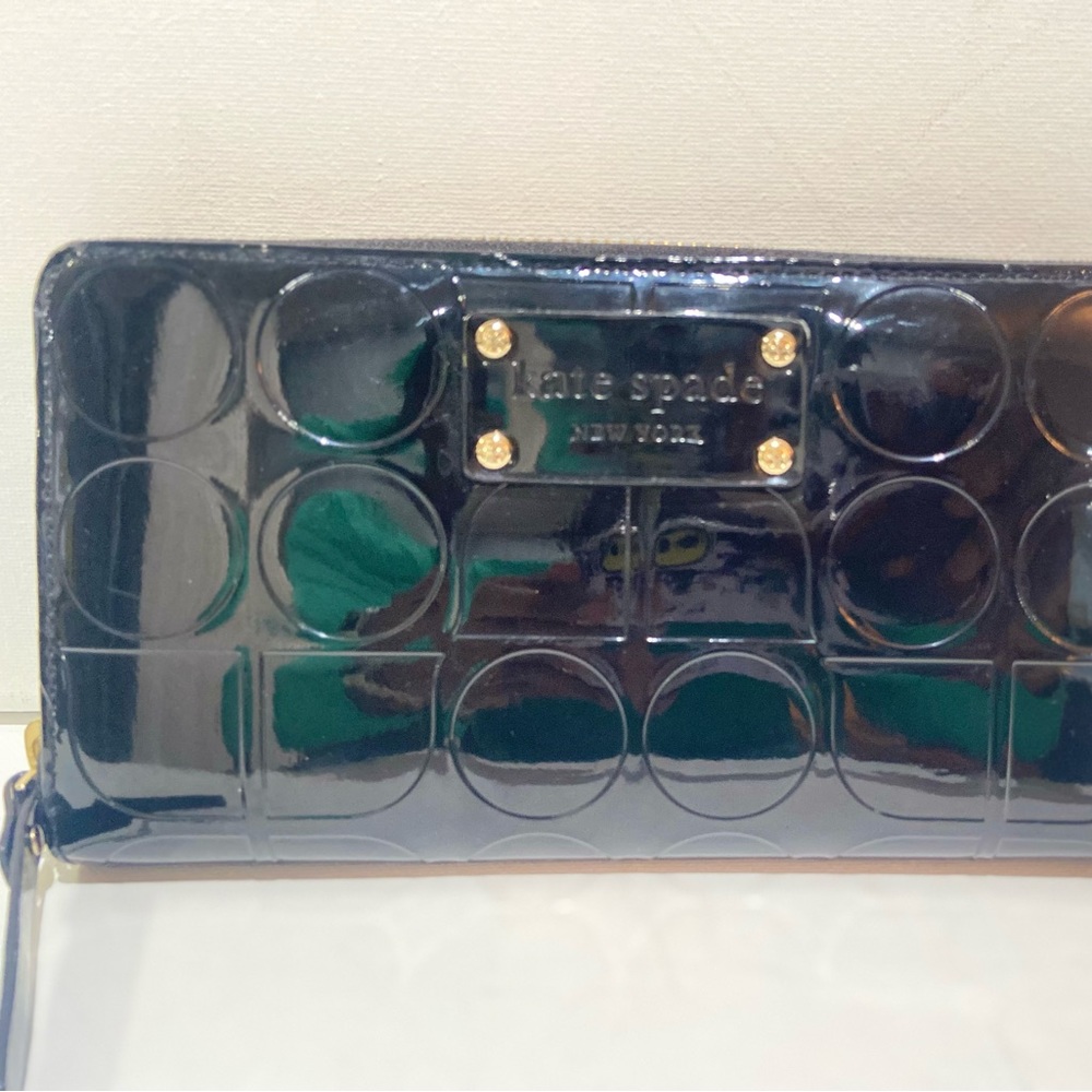 Kate Spade Wallet - Picture 2 of 8